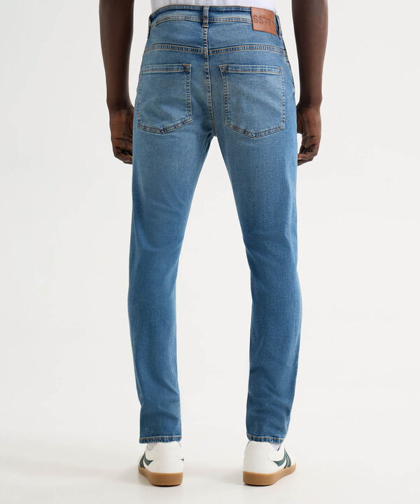 Jeans para hombre image number null